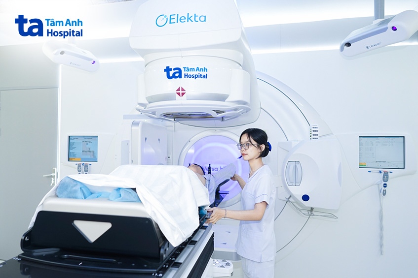 xạ trị cho bà Tô