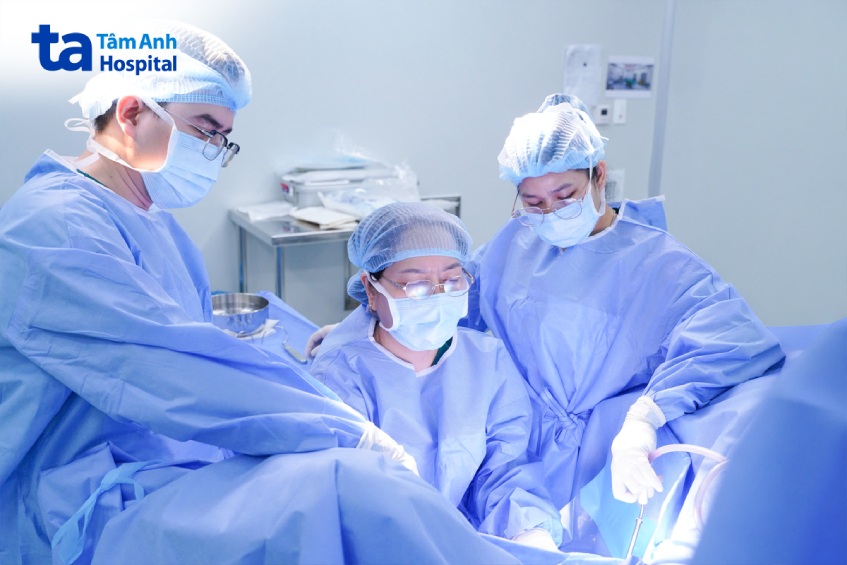 bác sĩ oanh và bác sĩ nghĩa