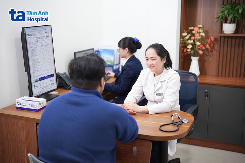 bác sĩ tư vấn giảm cân, kiểm soát béo phì và đái tháo đường cho anh khương