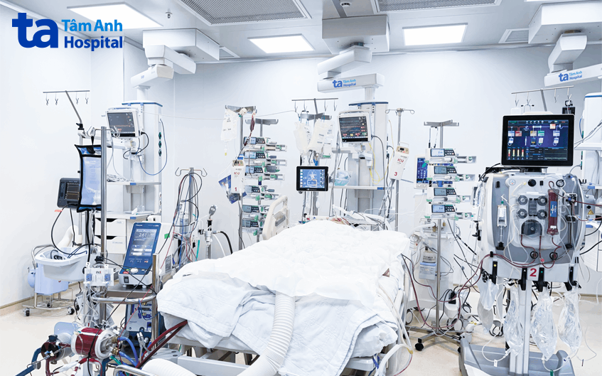Hệ thống máy sưởi ấm bệnh nhân Warmtouch 6000 (Mỹ) tại Bệnh viện Đa khoa Tâm Anh TP.HCM, giúp giữ ấm cho người bệnh trong suốt cuộc mổ tránh hạ thân nhiệt có thể gây các biến chứng sau mổ như nhiễm trùng, rối loạn đông cầm máu…