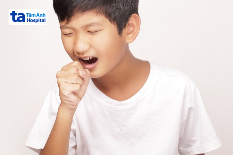 bé bị ho do viêm tiểu phế quản