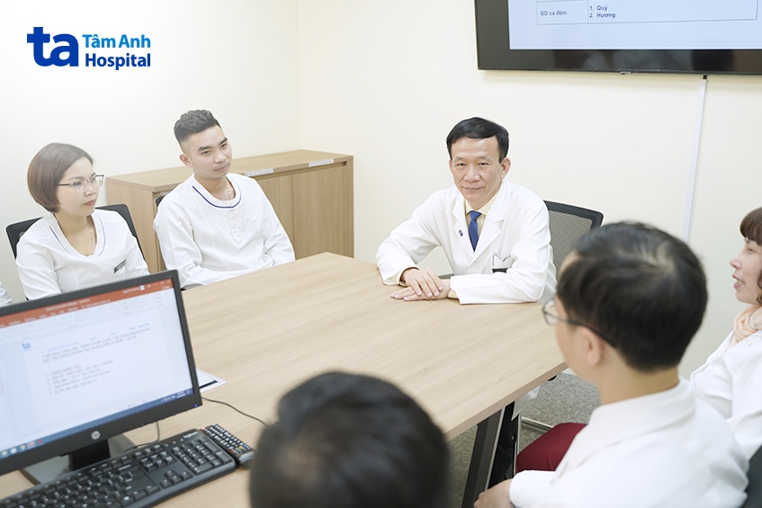 chuyên gia hô hấp giàu kinh nghiệm trực tiếp giảng dạy, hướng dẫn thực hành