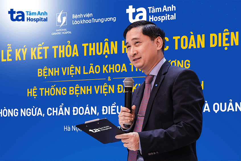 Ông Ngô Chí Dũng, Chủ tịch HĐQT Hệ thống Bệnh viện Đa khoa Tâm Anh phát biểu tại lễ ký kết.
