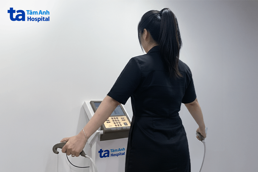 Chị Hoàn đã giảm 6kg sau 6 tuần điều trị giảm cân. Ảnh: Bệnh viện Đa khoa Tâm Anh