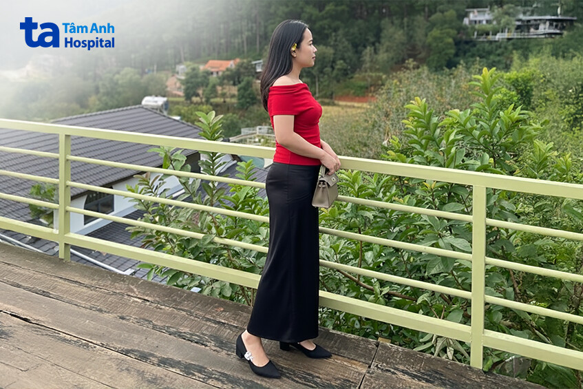 tự tin tạo dáng sau khi giảm 17kg