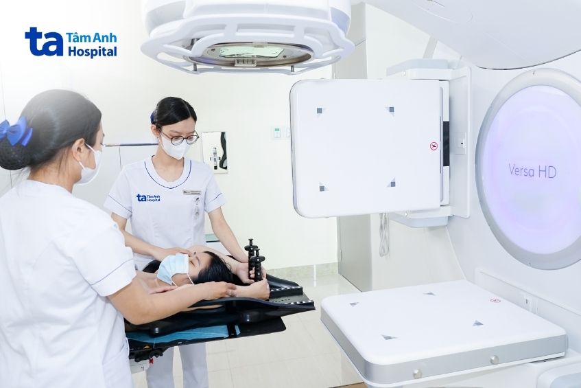 xạ trị cận tết cho người bệnh