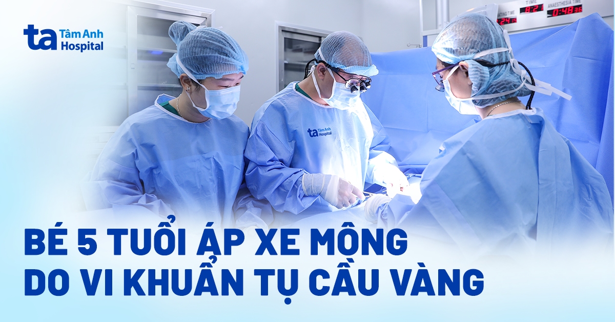 Bé 5 tuổi áp xe mông do vi khuẩn tụ cầu vàng