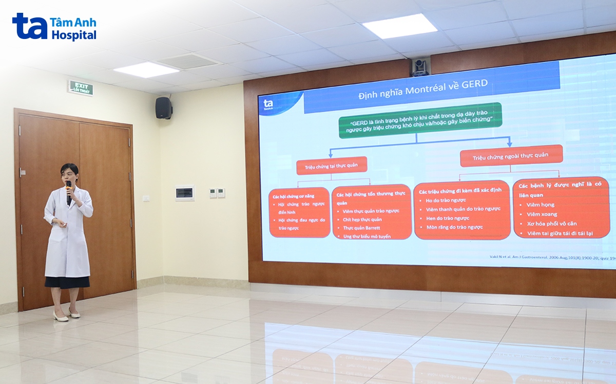 BS Lê Thanh Quỳnh Ngân phát biểu