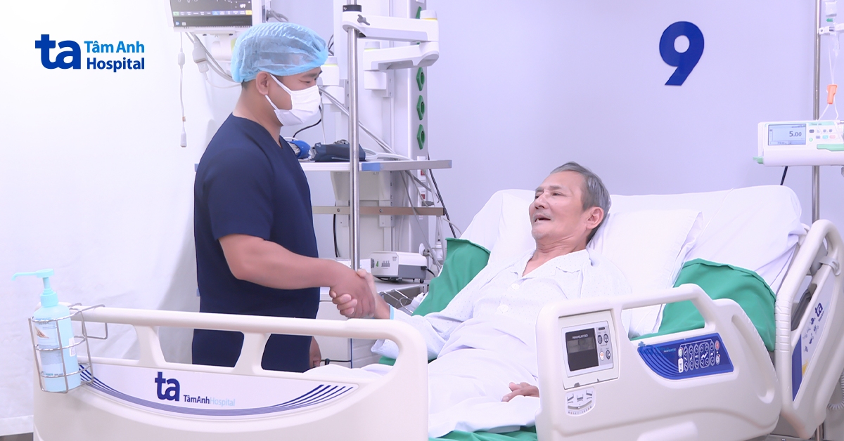 Ngưng tim sau 4 tiếng đau ngực