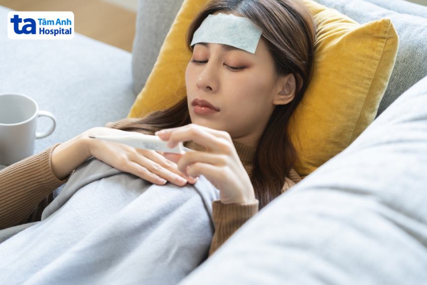 nữ giới bị sốt