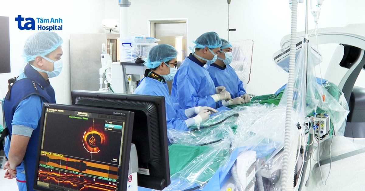 Phá vôi hóa động mạch vành bằng phương pháp mới: Điều trị bằng sóng xung kích (IVL)