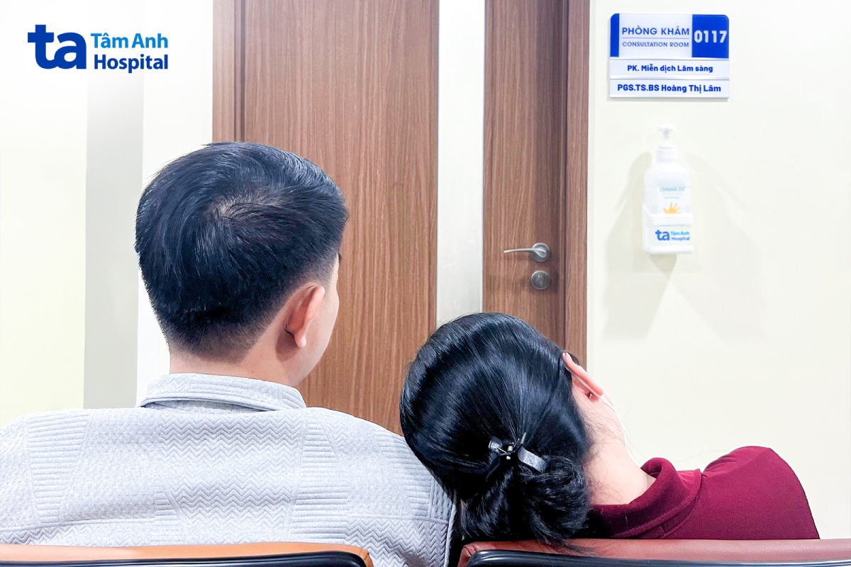 sau icu, vợ chồng trẻ tiếp tục giữ thai giữa bệnh lupus