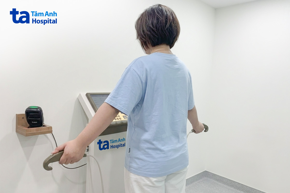 Chị Thảo giảm 21kg sau 5 tháng điều trị giảm cân. Ảnh: Bệnh viện Đa khoa Tâm Anh