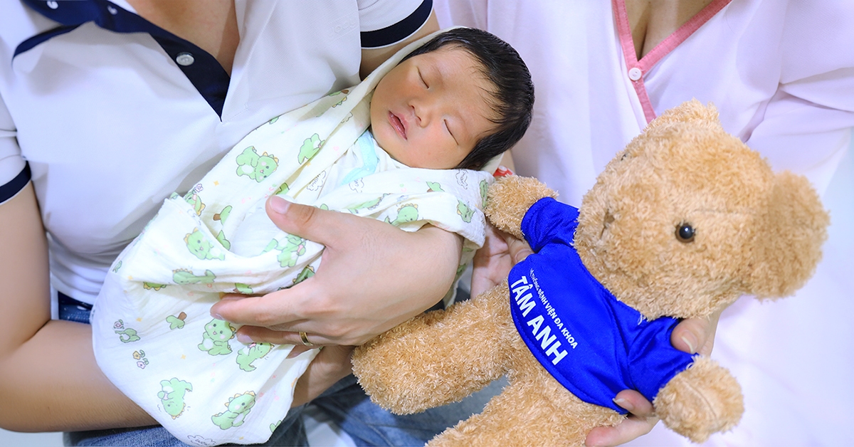 Có con sau 5 năm vô sinh không rõ nguyên nhân