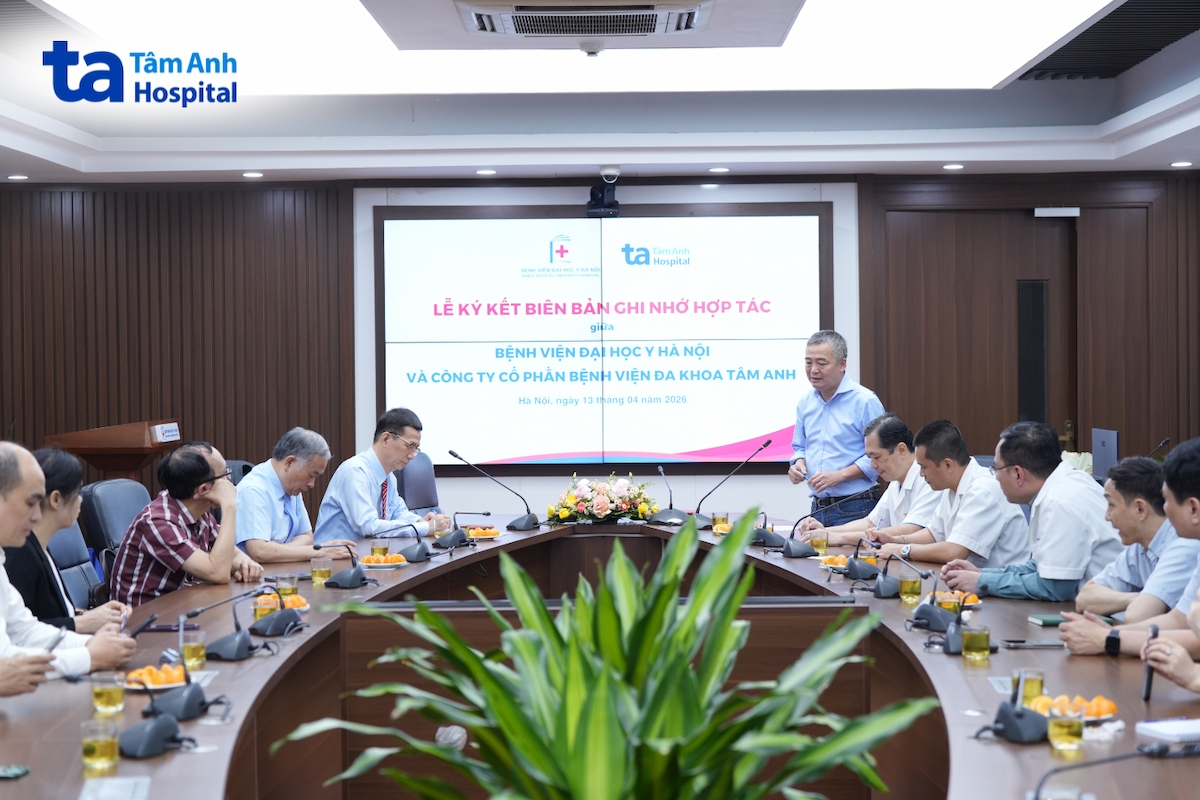 đại diện y hà nội phát biểu tại lễ ký kết