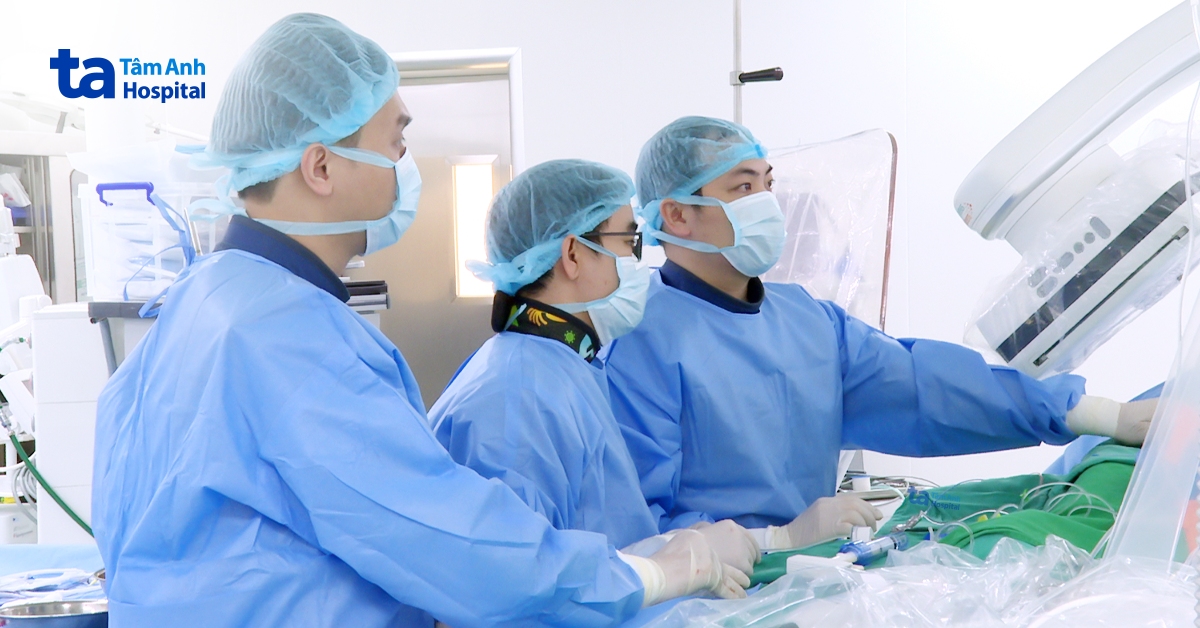 Đau tức ngực kéo dài vì bệnh cơ tim phì đại