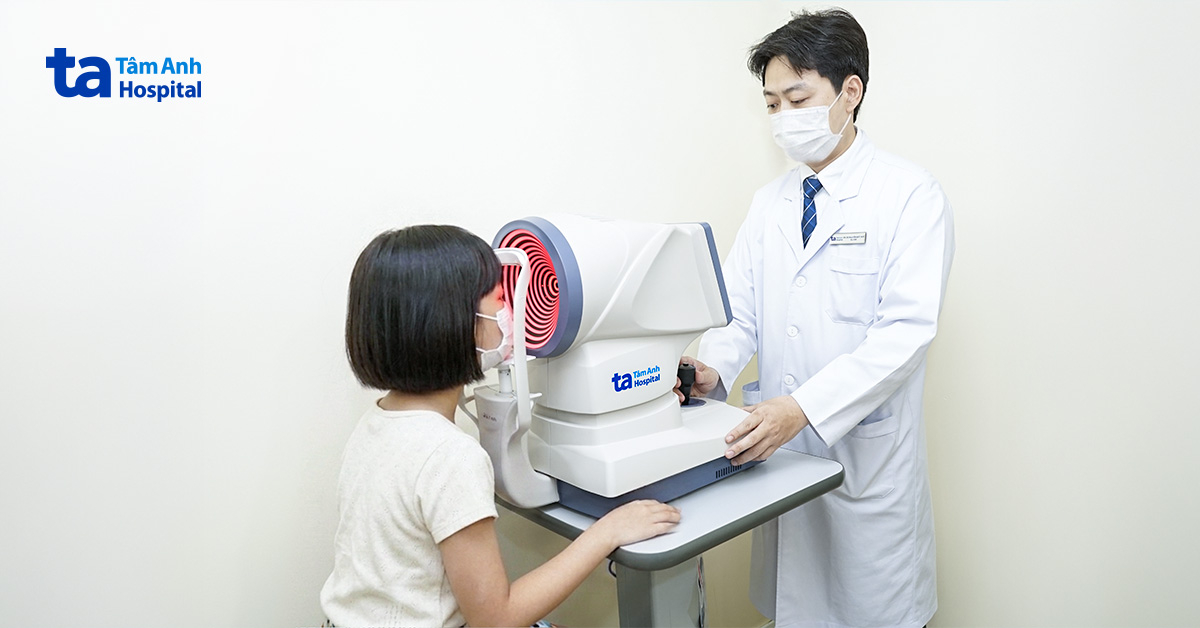 Đeo kính sai gấp đôi độ cận thật