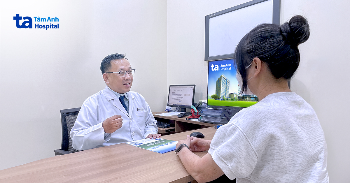 Đi khám do mệt mỏi phát hiện suy thận lẫn giáp