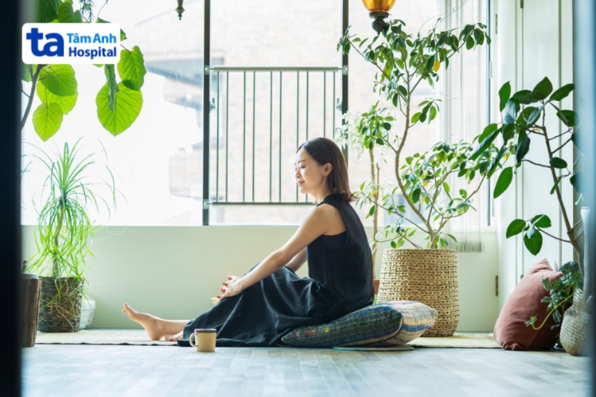 người phụ nữ đang thư giản