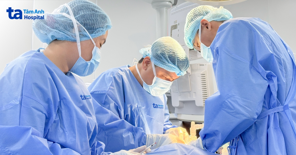 Tiêm xơ điều trị dị dạng tĩnh mạch môi