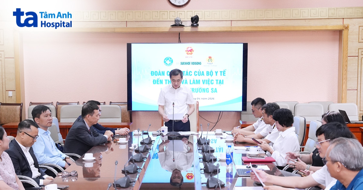 Toàn cảnh Tâm Anh trao tặng trang thiết bị y tế hiện đại cho quân dân quần đảo Trường Sa