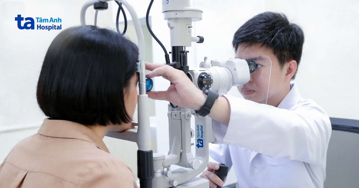 Trị u bờ mi cho người phụ nữ