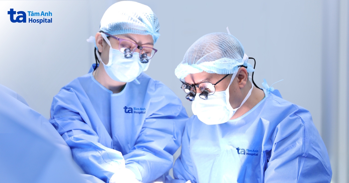 Tưởng táo bón, phát hiện phình đại tràng bẩm sinh