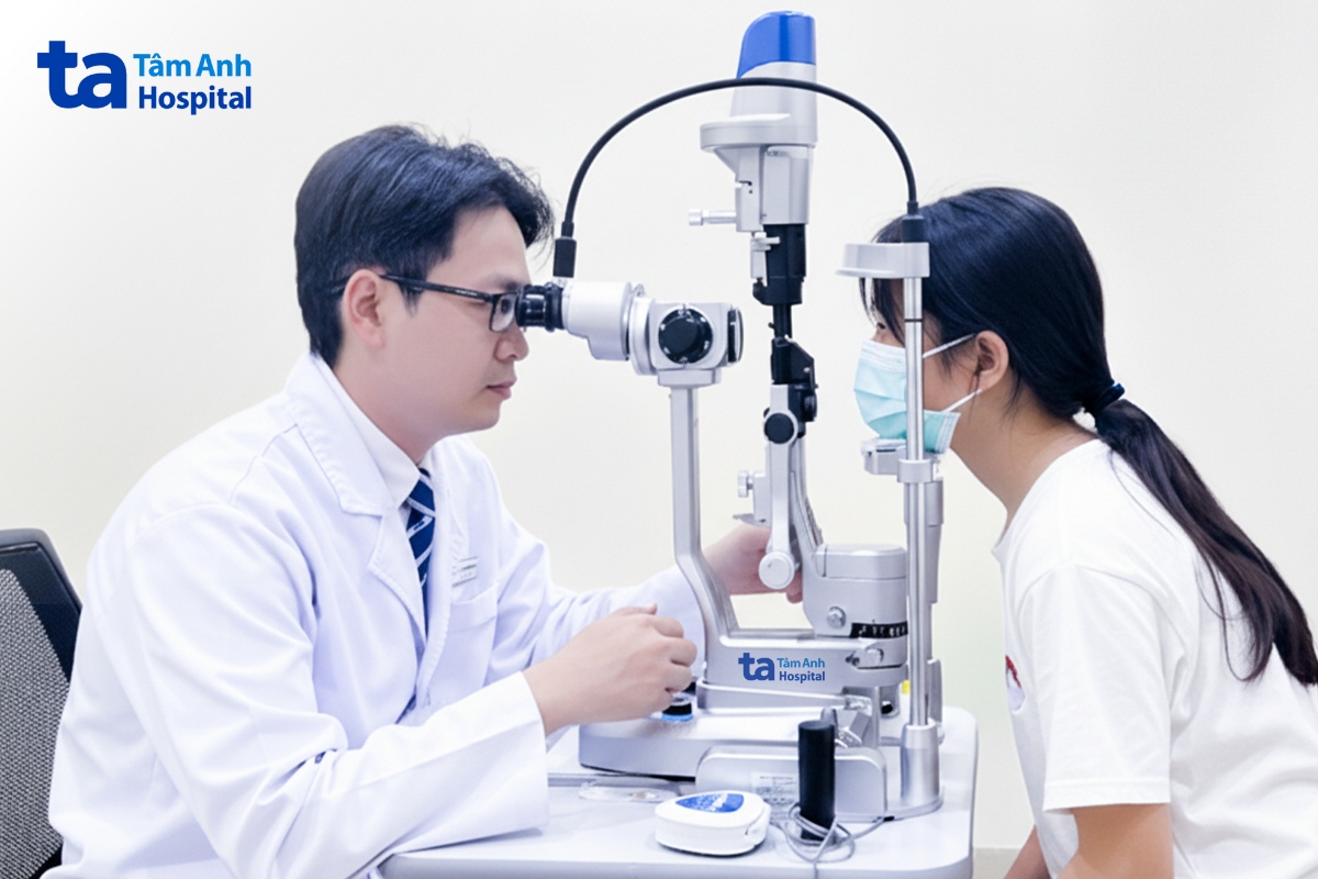 Cô bé 12 tuổi vật lộn với cơn đau dai dẳng kéo dài trong nhiều năm liền