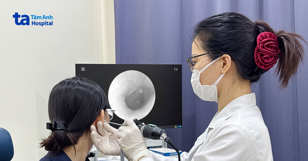 Bị viêm tai vì thói quen khi đi gội đầu dưỡng sinh