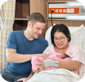 ba-charles-heinrichs-krahn-me-doan-thi-my-xuan-01