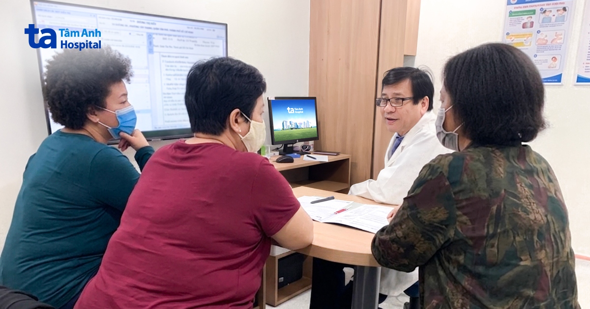 Ba chị em ruột cùng béo phì đa biến chứng tuổi trung niên