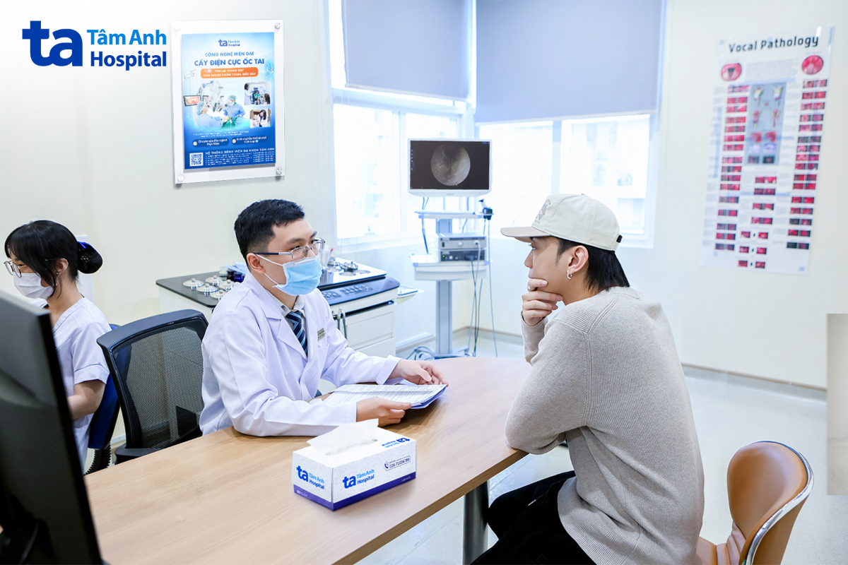 Bác sĩ tư vấn tai mũi họng sau nội soi