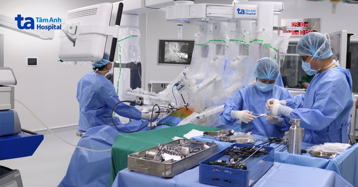 Phát hiện ung thư dạ dày nhờ nội soi định kỳ ở tuổi 85