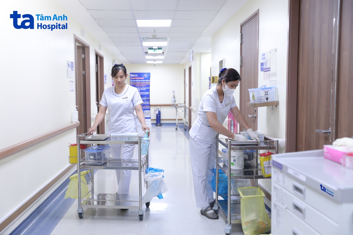 Sự kết nối nhịp nhàng và tận tâm của đội ngũ điều dưỡng là mắt xích không thể thiếu trong cả hành trình điều trị