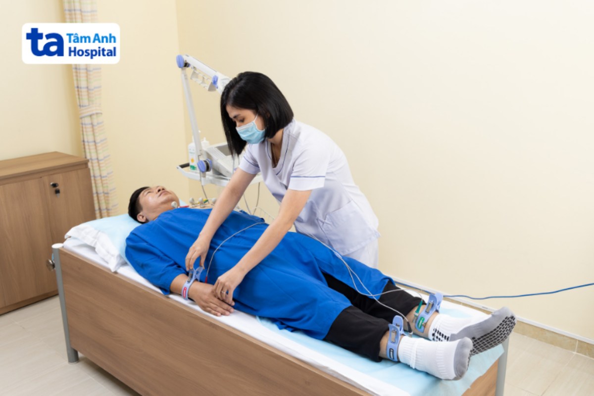 đo điện tâm đồ nằm