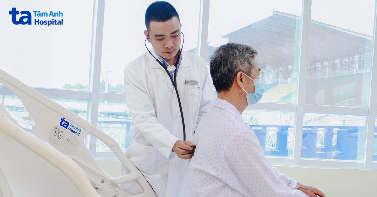 Gan phình to tràn ổ bụng do rối loạn chuyển hóa