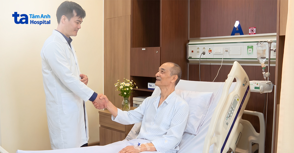 Hóa trị kết hợp thuốc đích chữa ung thư tuyến nước bọt di căn