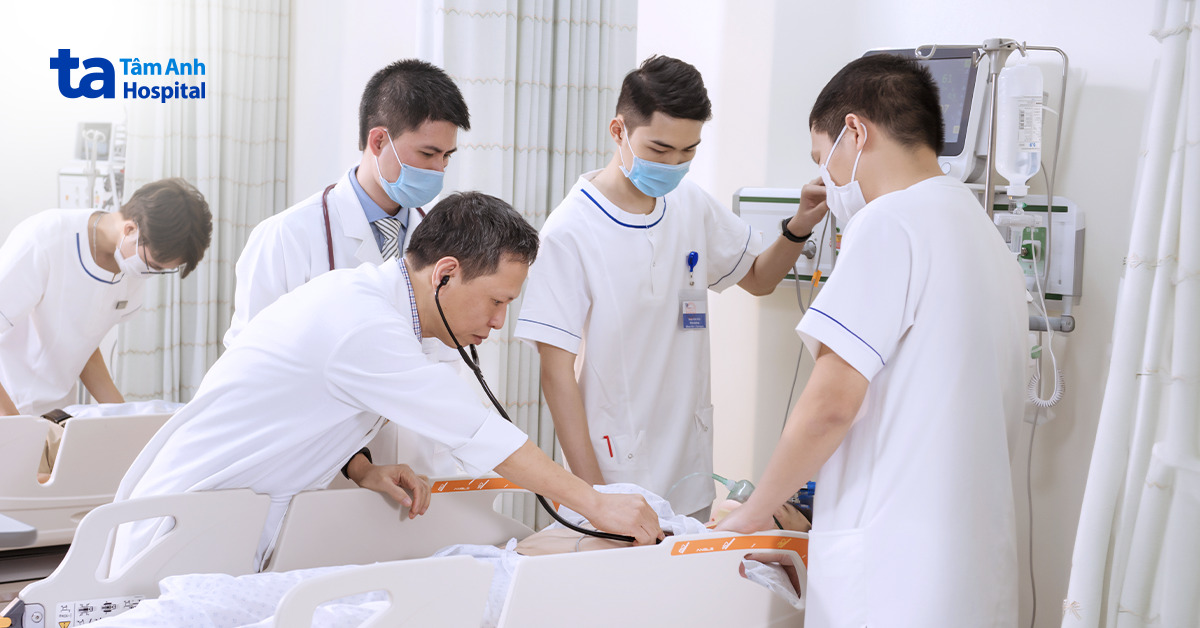 khóa học sơ cấp cứu và xử trí phản vệ theo chuẩn bộ y tế kết hợp lý thuyết và thực hành