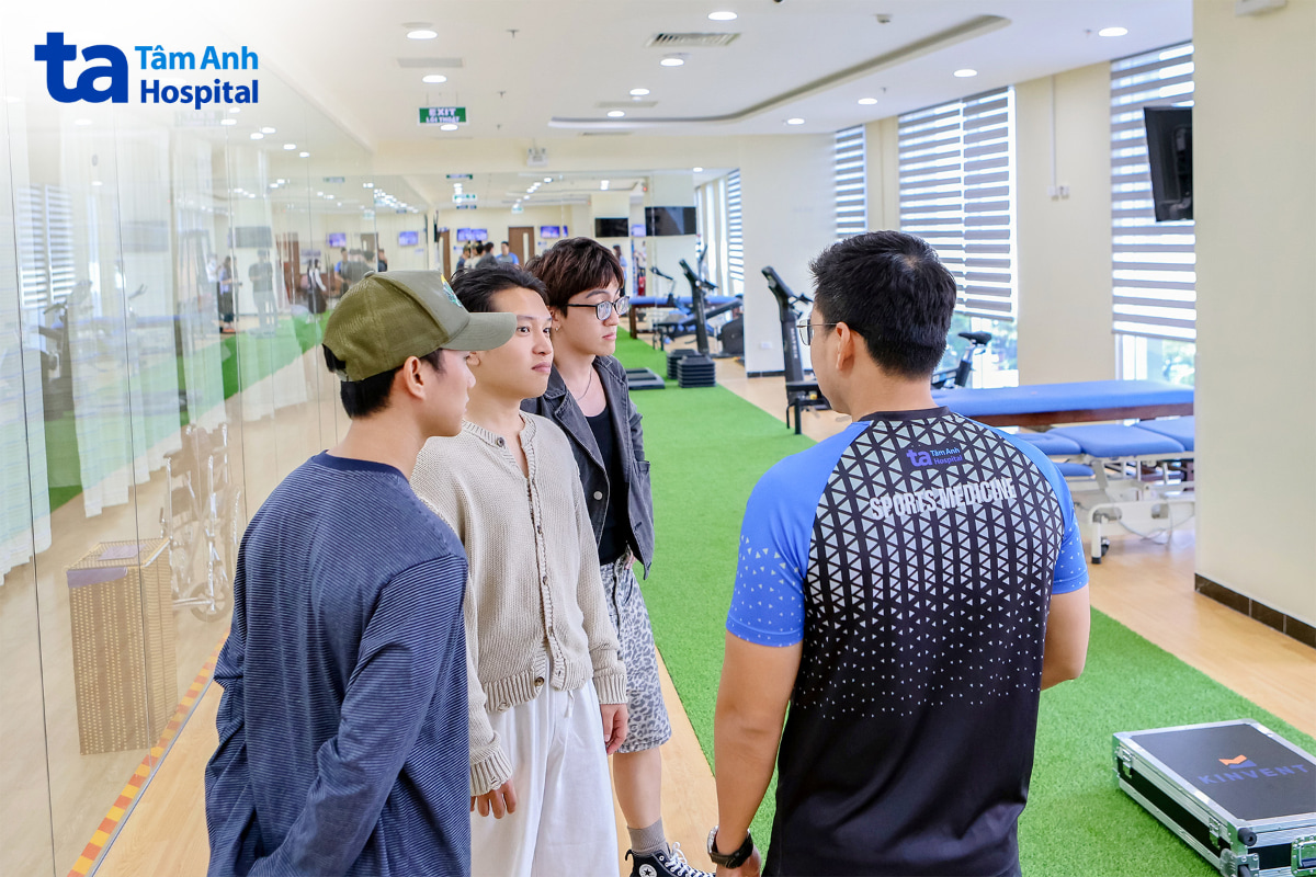 Nghệ sĩ trải nghiệm khu y học vận động Tâm Anh
