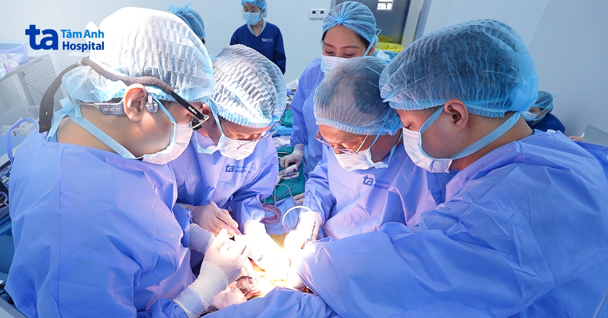 Mắc hai ung thư, được phẫu thuật cắt 5 tạng