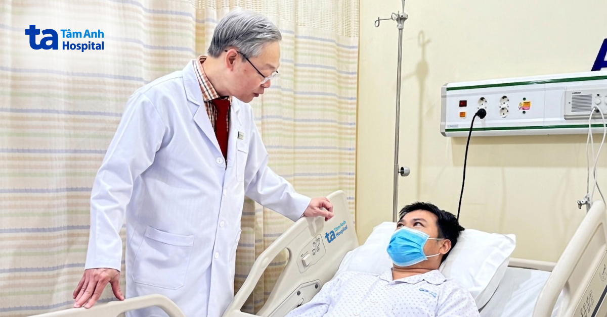 Nam thanh niên có não tụt xuống khoang sau mũi