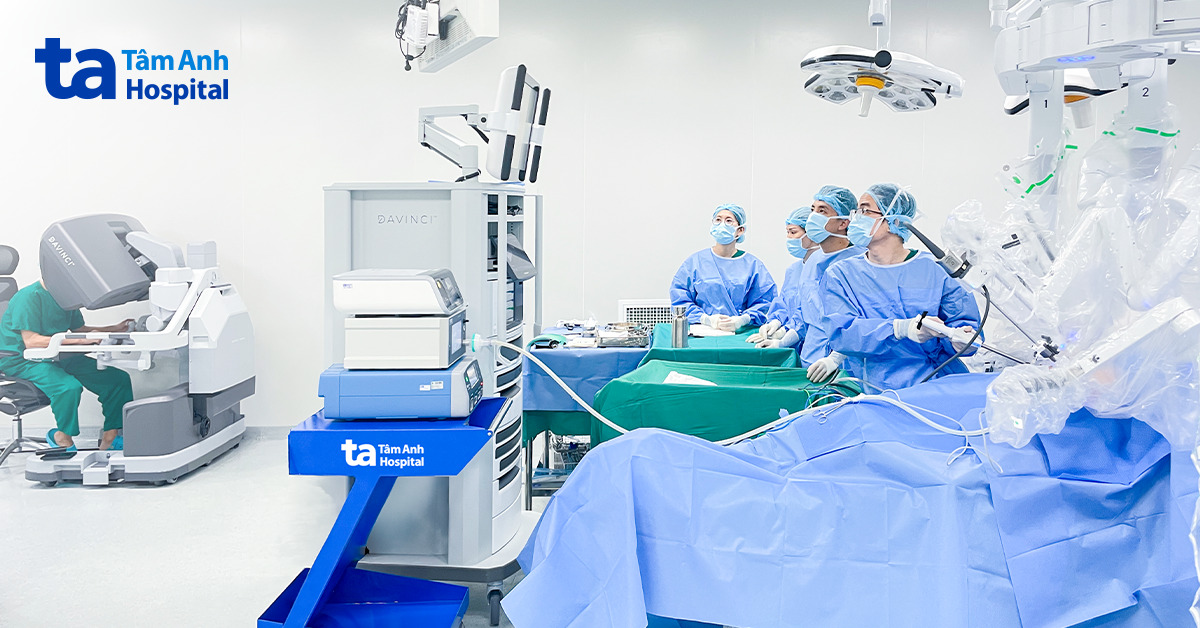 Phẫu thuật robot sinh thiết u phổi chẩn đoán ung thư tái phát