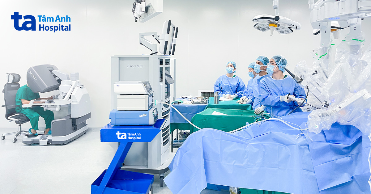 Phẫu thuật robot sinh thiết u phổi chẩn đoán ung thư tái phát