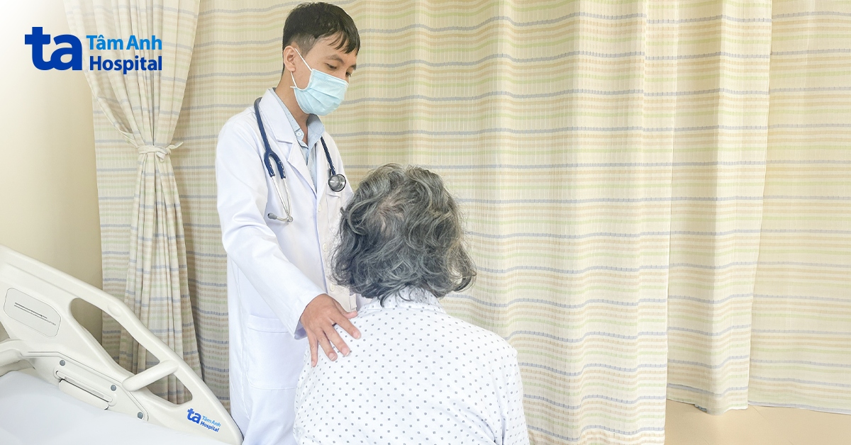 Suy tim cấp sau uống nhiều thuốc giảm đau