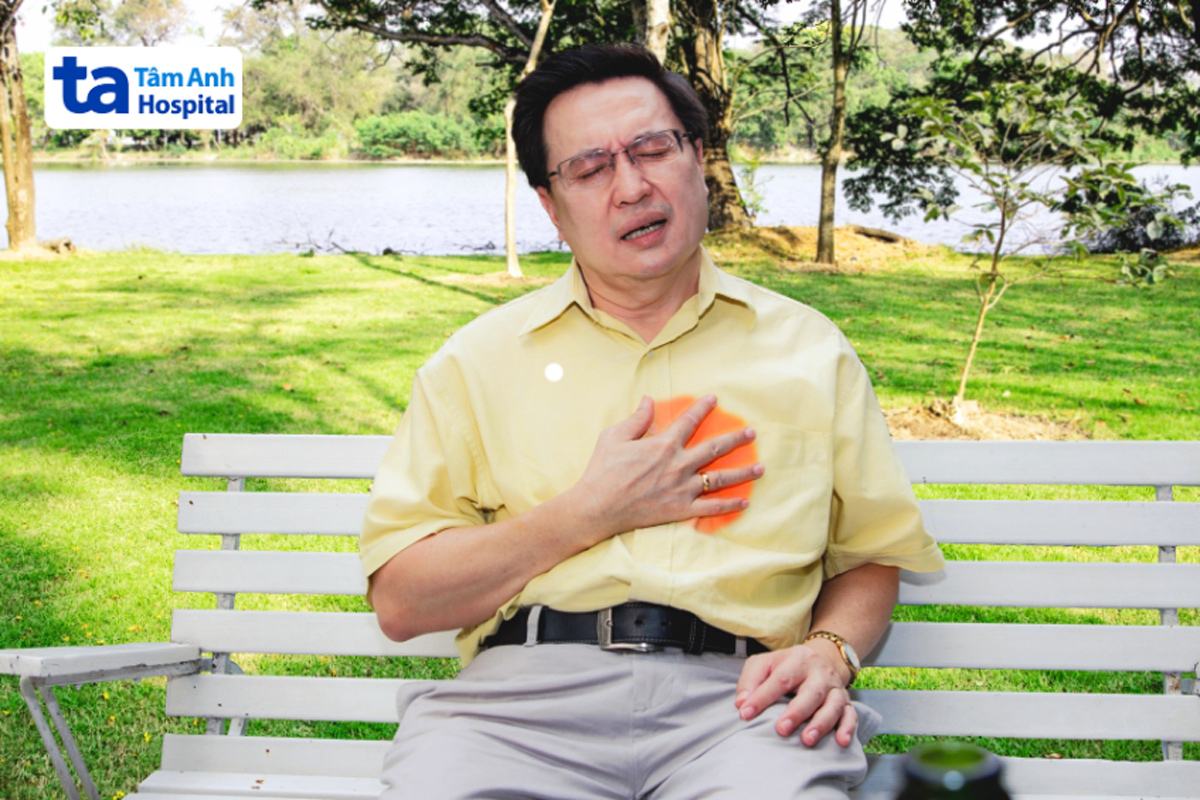 Suy tim gây đau ngực, khó thở, làm giảm khả năng gắng sức của người bệnh