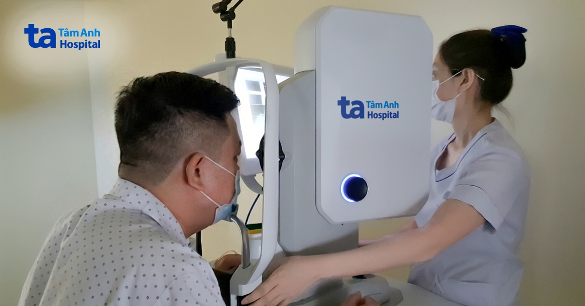 Thay thủy tinh thể cho người đặt stent mạch vành