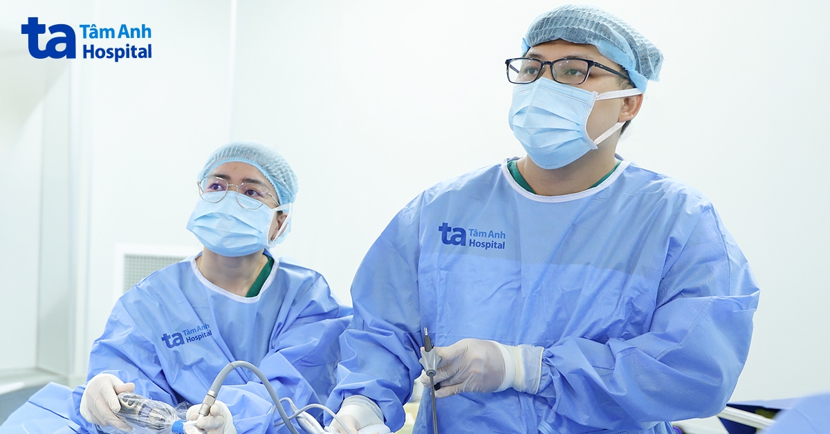 U tuyến ức nằm sát tim