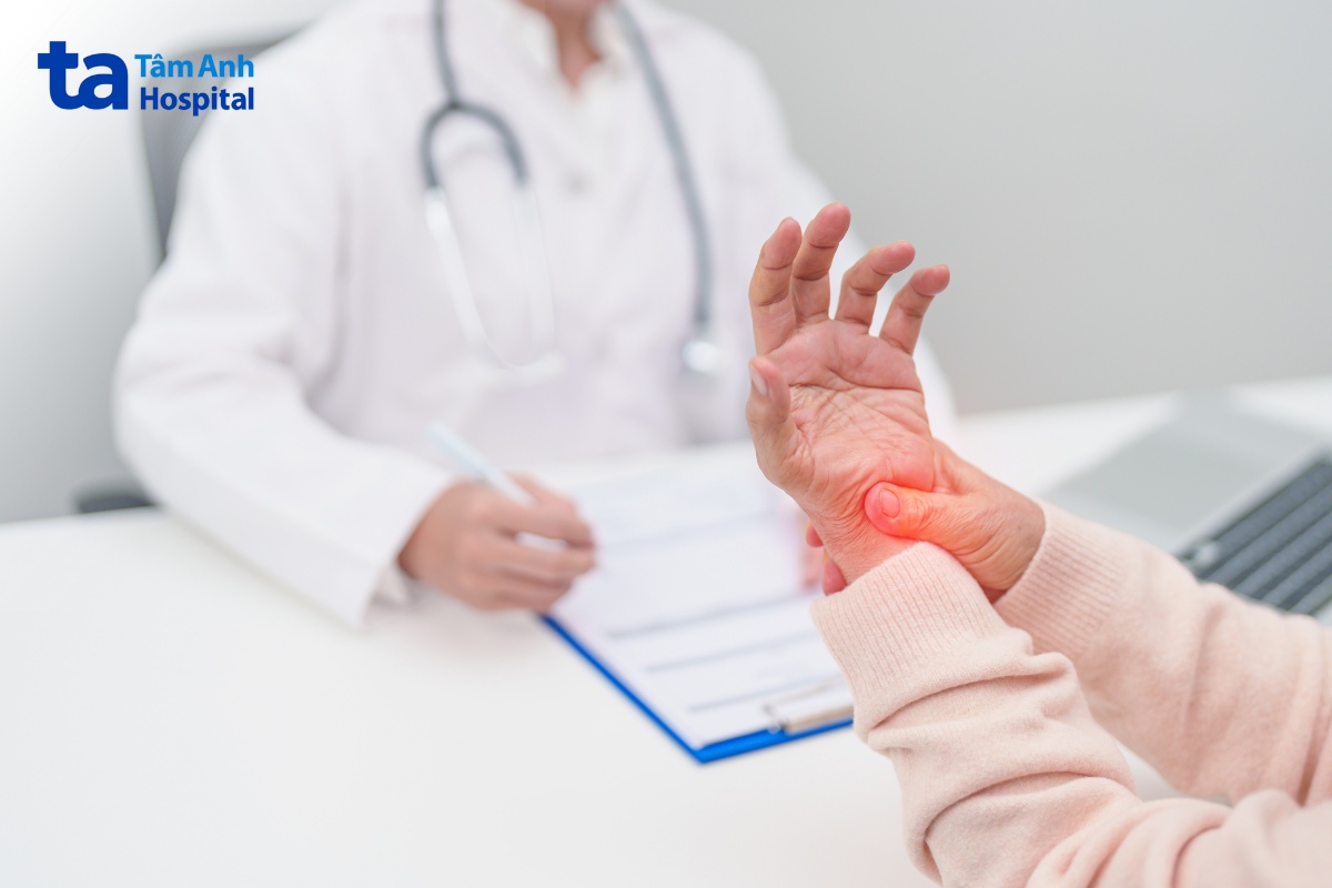 Điều trị bằng thuốc kiểm soát viêm khớp dạng thấp