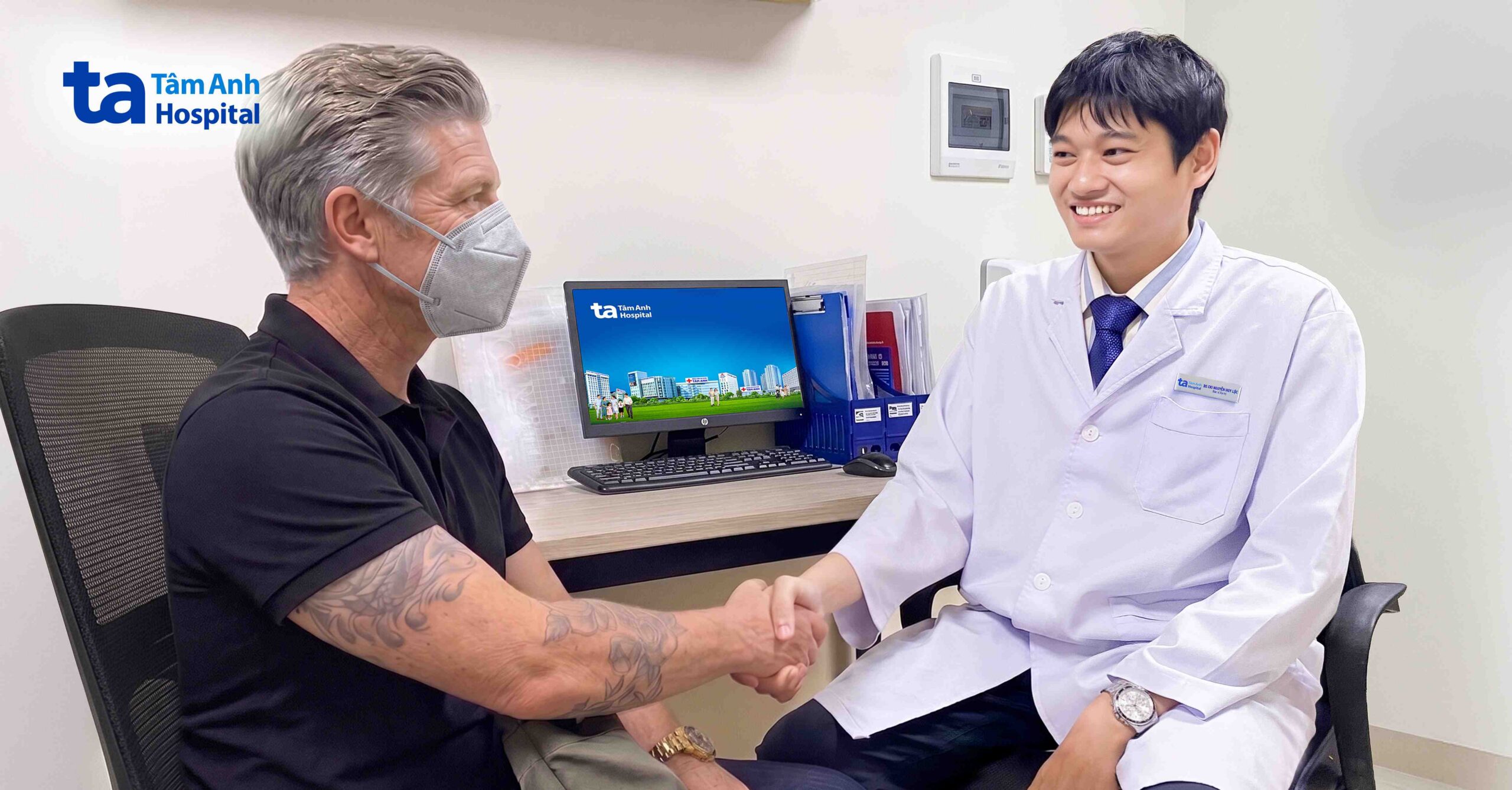 Chọn Việt Nam điều trị ung thư hạ hầu giai đoạn 4