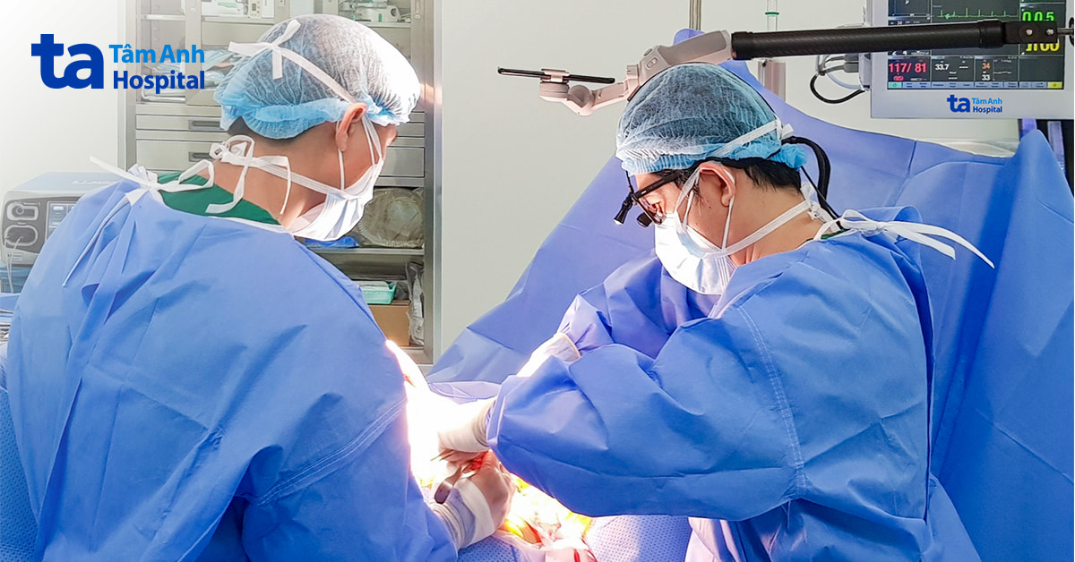 Đau lưng nhiều tháng phát hiện u thần kinh hiếm gặp